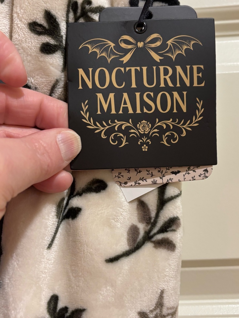 Nocturne Maison Oversized Plush Halloween Blanket - Picture 3 of 4